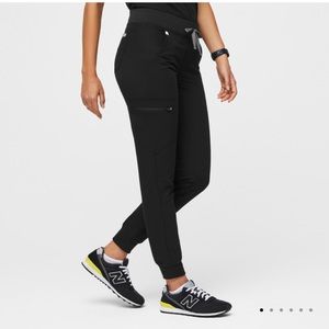 FIGS Zamora jogger scrub pant size LARGE